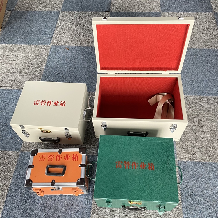 平桥爆破工程作业箱如何选择？玻璃钢与传统材质的全面对比